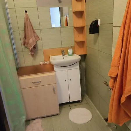 Apollo Hostel